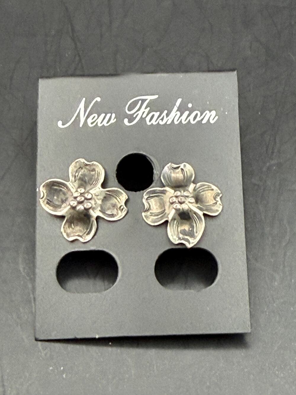 Vintage Stuart Nye Dogwood Sterling Stud Pierced Earrings